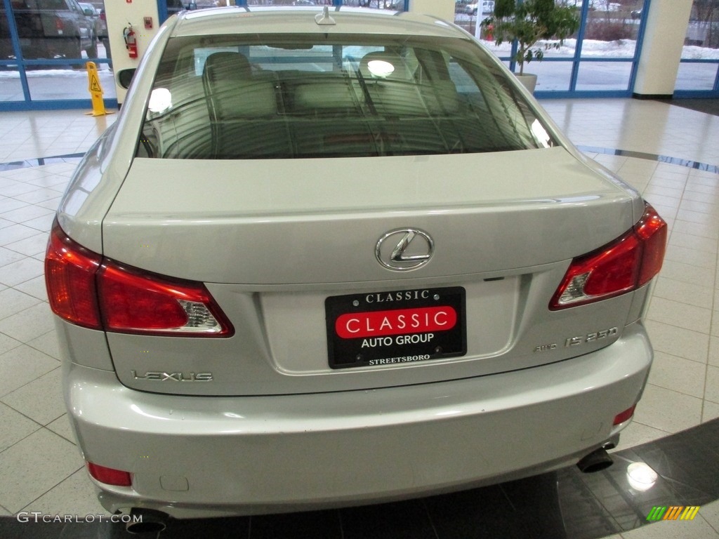 2009 IS 250 AWD - Tungsten Pearl / Light Gray photo #8