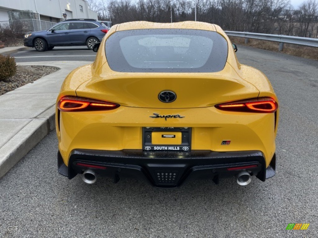 2022 GR Supra 3.0 - Nitro Yellow / Black photo #8