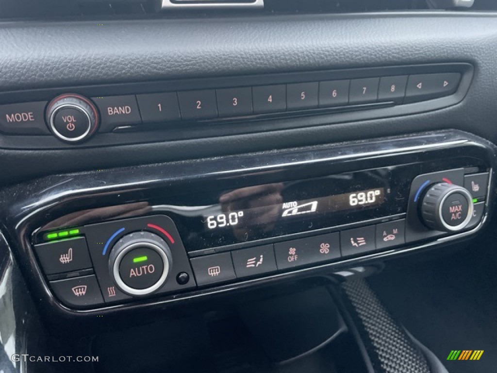 2022 Toyota GR Supra 3.0 Controls Photos