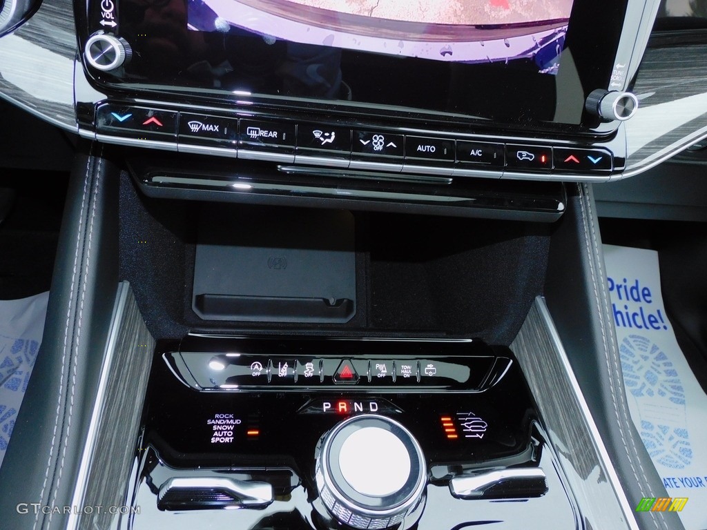 2022 Jeep Wagoneer Series III 4x4 Transmission Photos