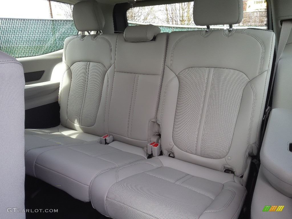 Sea Salt/Black Interior 2022 Jeep Wagoneer Series II 4x4 Photo #143792510