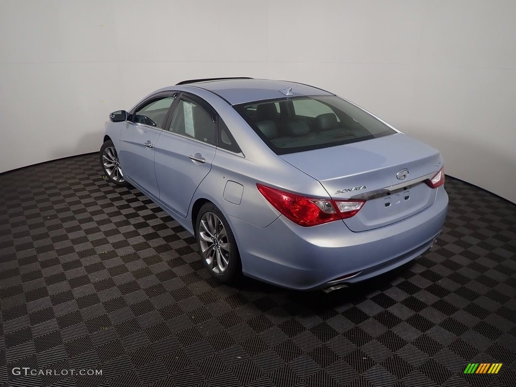 2011 Sonata SE 2.0T - Blue Sky Metallic / Black photo #12
