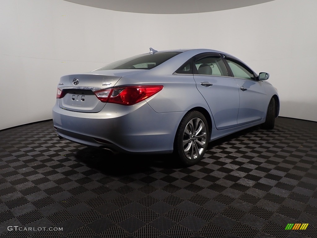 2011 Sonata SE 2.0T - Blue Sky Metallic / Black photo #16