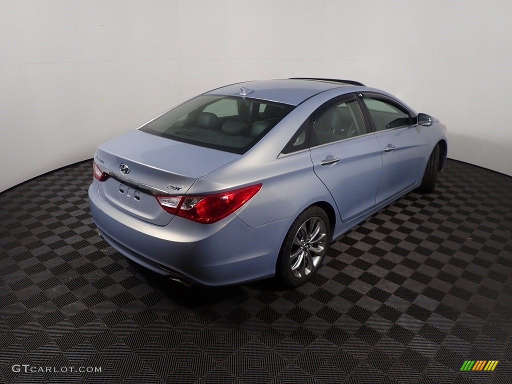 2011 Sonata SE 2.0T - Blue Sky Metallic / Black photo #17