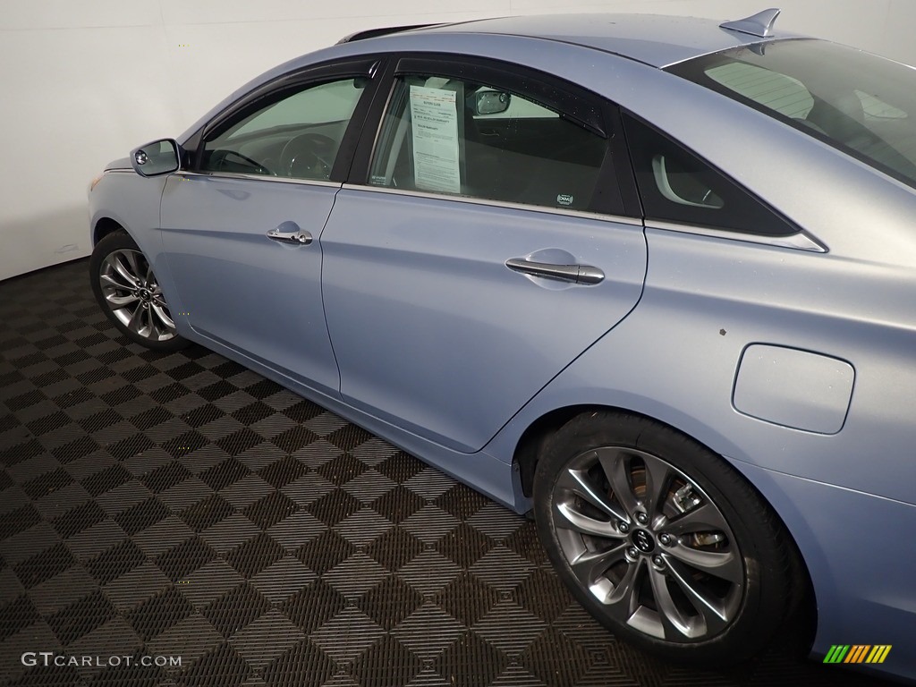 2011 Sonata SE 2.0T - Blue Sky Metallic / Black photo #18