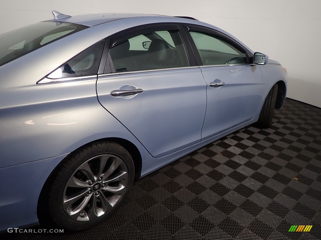 2011 Sonata SE 2.0T - Blue Sky Metallic / Black photo #19