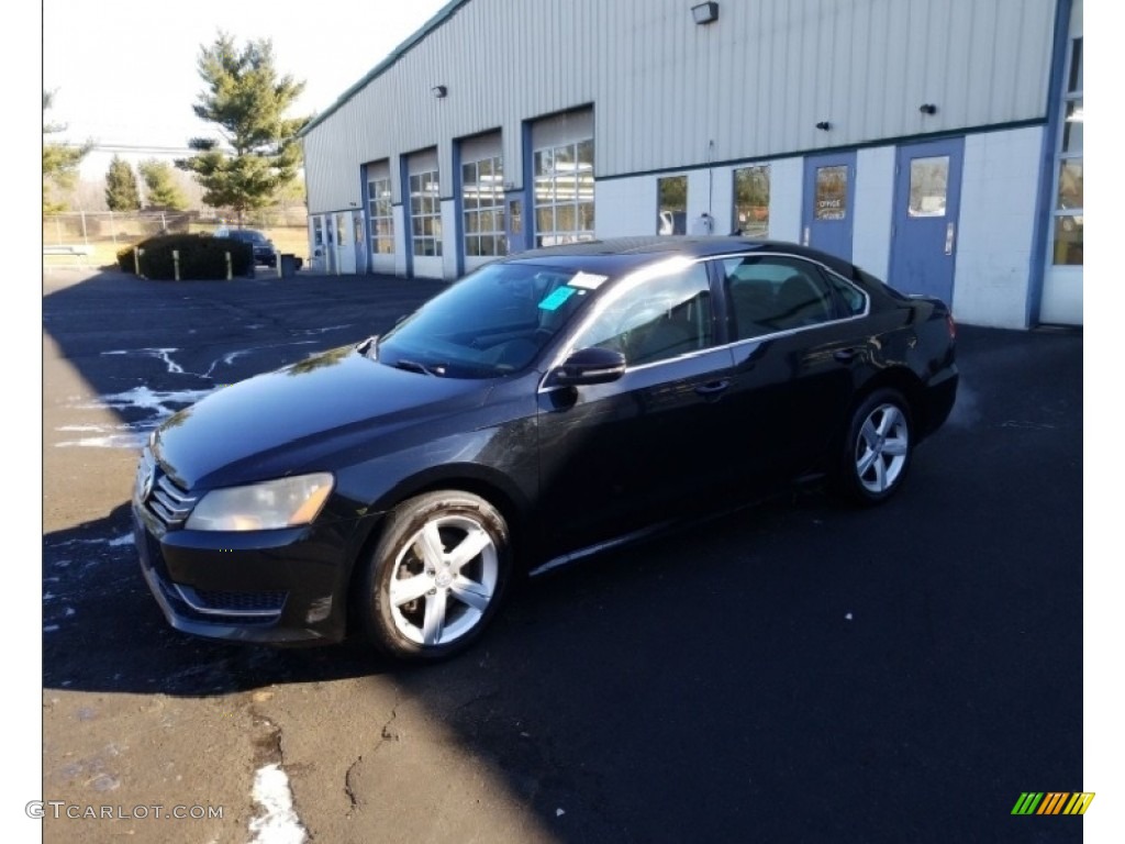 2012 Passat 2.5L SE - Night Blue Metallic / Titan Black photo #1