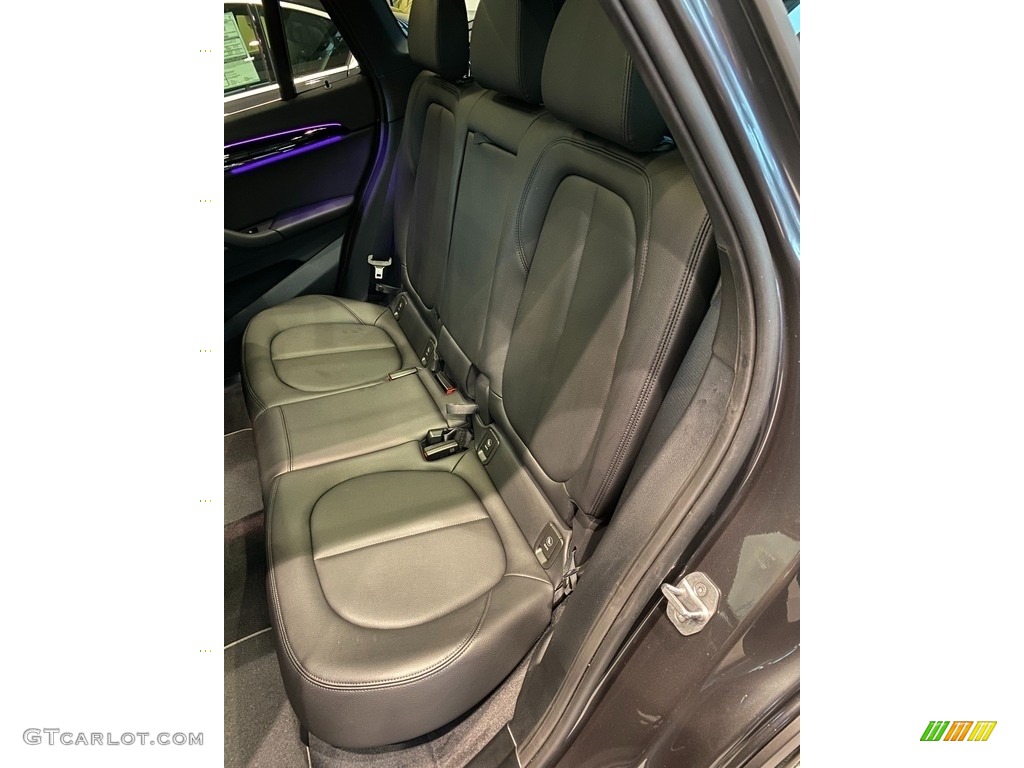 2022 X1 xDrive28i - Mineral Gray Metallic / Black photo #5