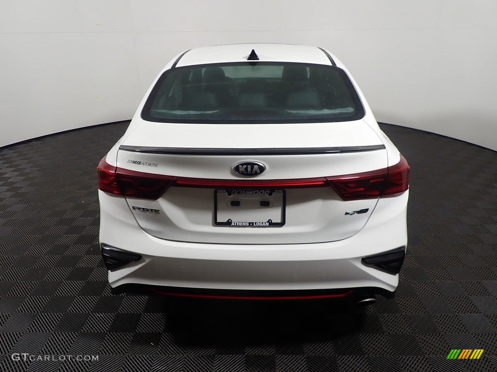 2021 Forte GT-Line - Clear White / Black photo #14