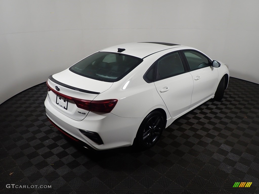 2021 Forte GT-Line - Clear White / Black photo #18