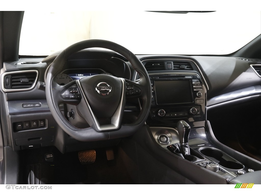 2021 Nissan Maxima 40th Anniversary Edition Dashboard Photos