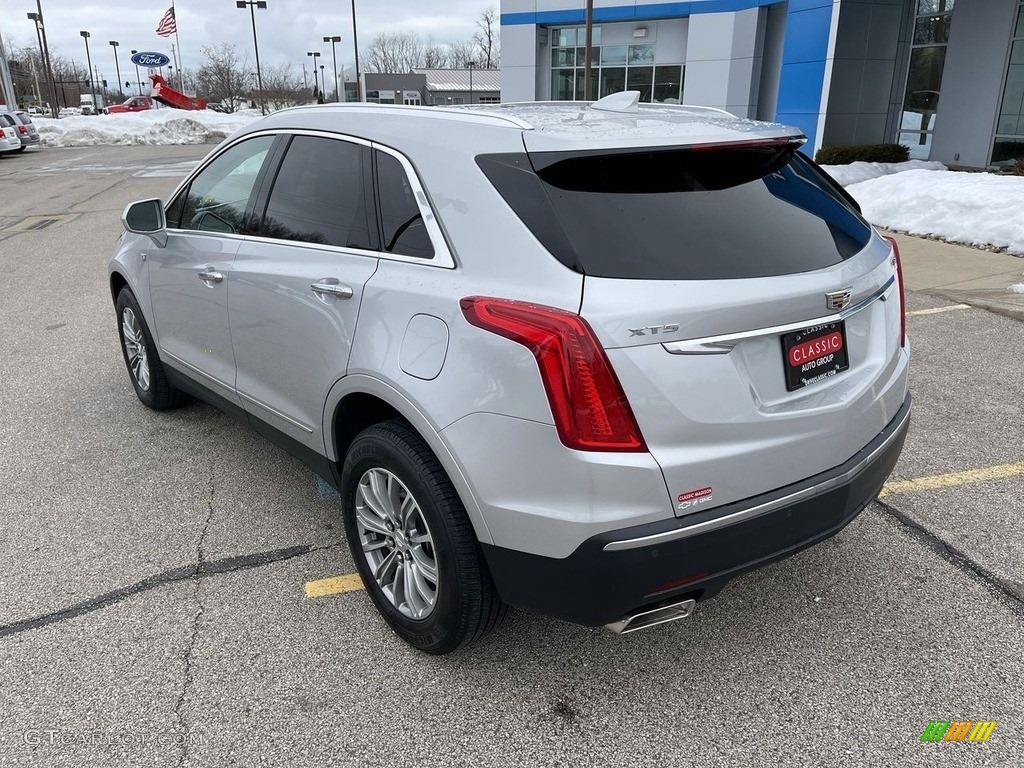 2017 XT5 Luxury - Radiant Silver Metallic / Jet Black photo #3