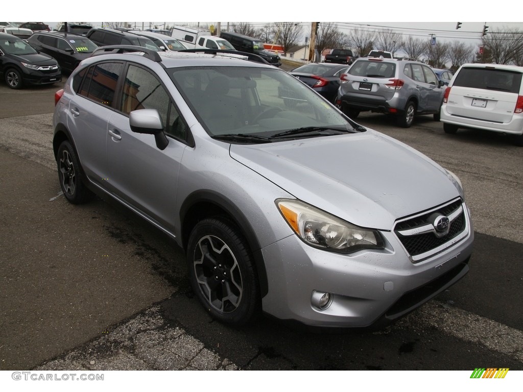 2014 XV Crosstrek 2.0i Limited - Ice Silver Metallic / Black photo #3