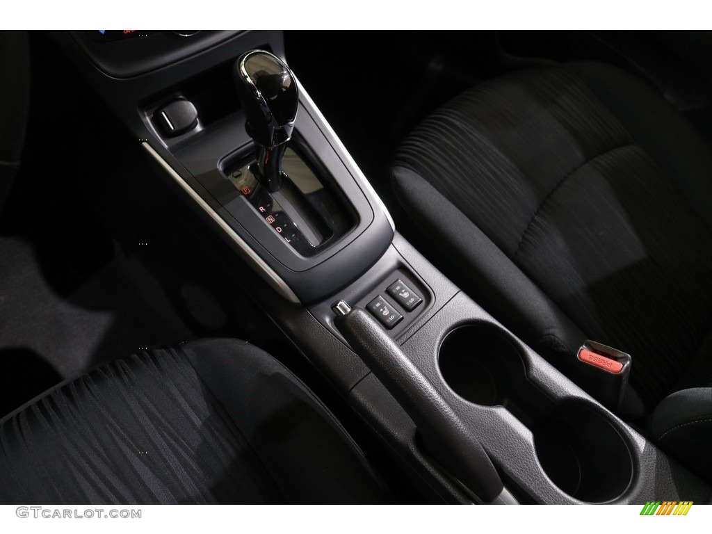 2019 Sentra SV - Brilliant Silver Metallic / Charcoal photo #13