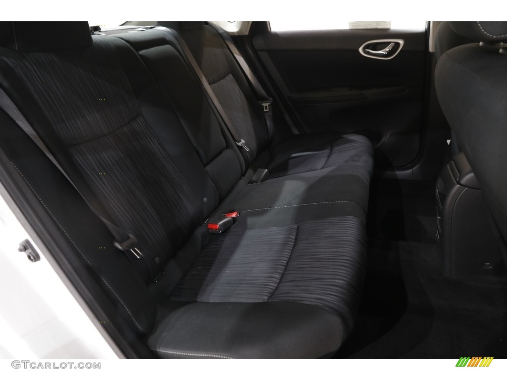 2019 Sentra SV - Brilliant Silver Metallic / Charcoal photo #16