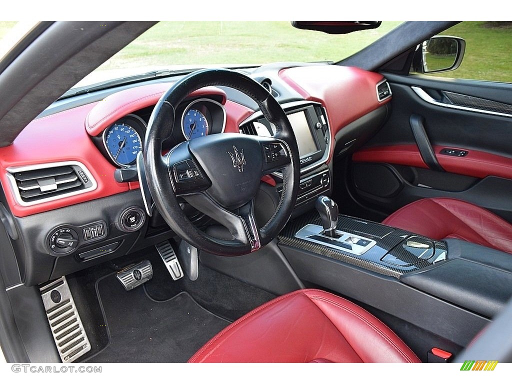 2015 Maserati Ghibli S Q4 Front Seat Photos