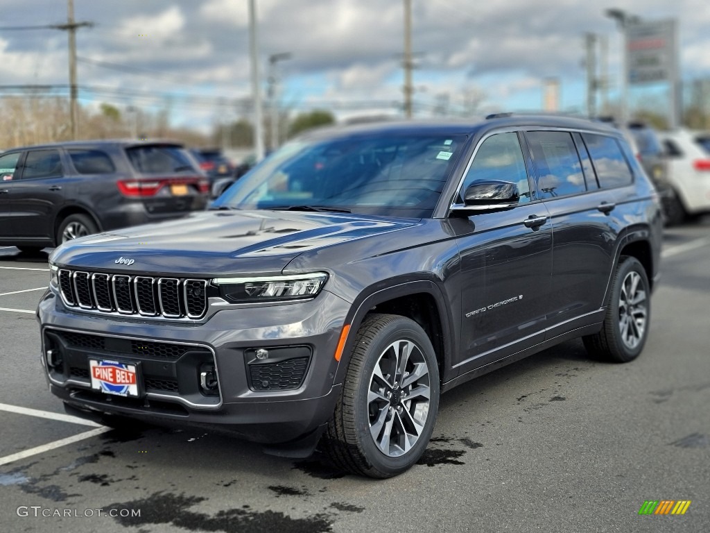 Baltic Gray Metallic Jeep Grand Cherokee