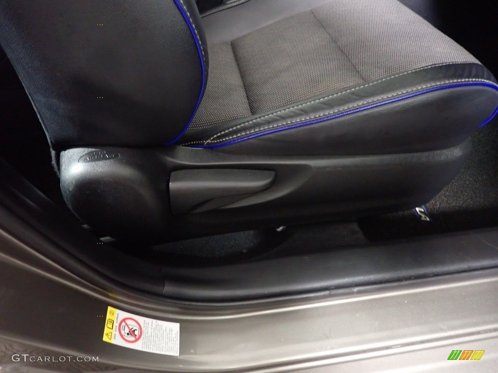 2017 Corolla SE - Falcon Gray Metallic / Black photo #40