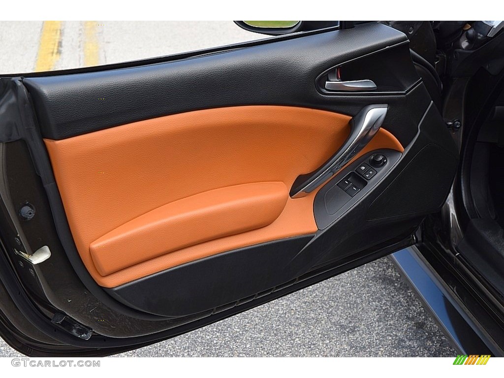 2017 Fiat 124 Spider Lusso Roadster Saddle Door Panel Photo #143808550
