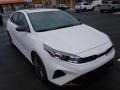 Snow White Pearl - Forte GT-Line Photo No. 9