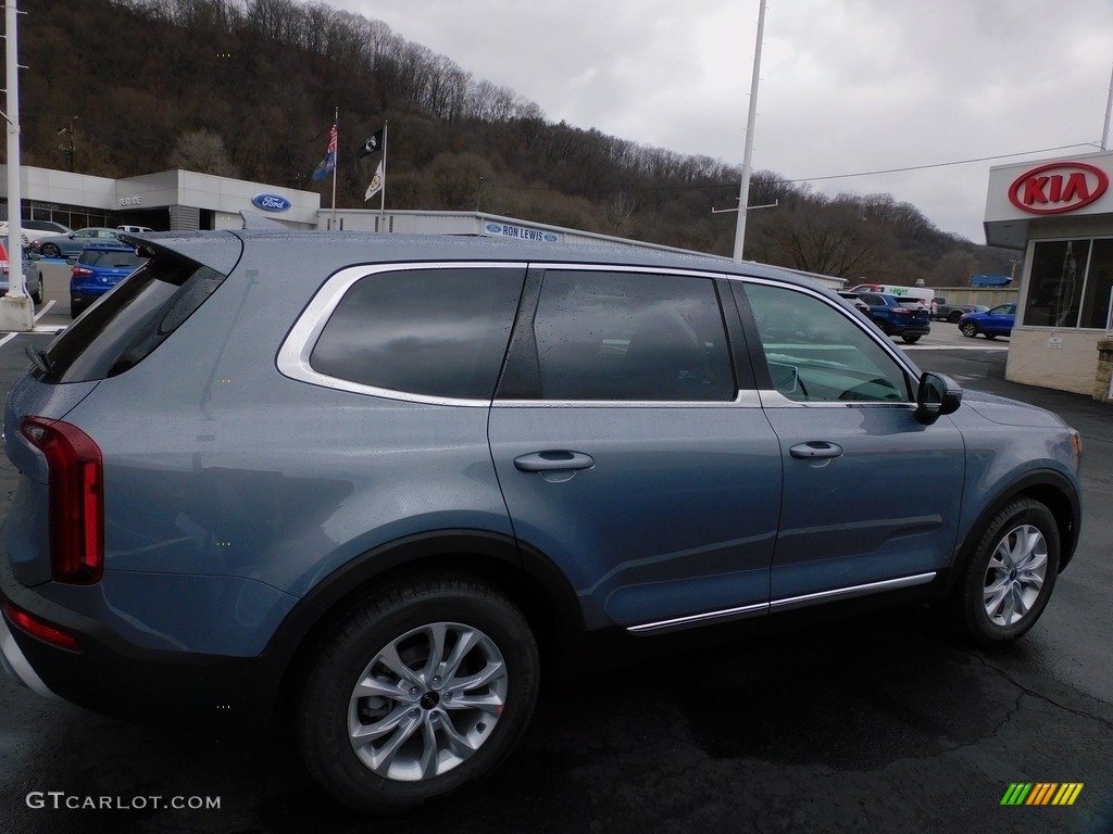 2022 Telluride LX AWD - Everlasting Silver / Black photo #2