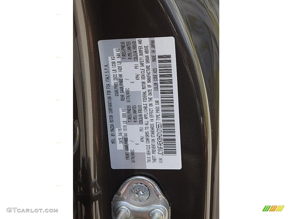 2017 Fiat 124 Spider Lusso Roadster Color Code Photos