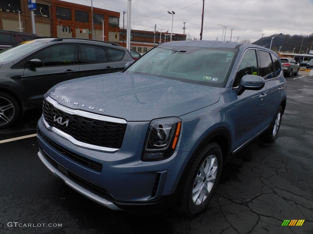 2022 Telluride LX AWD - Everlasting Silver / Black photo #8