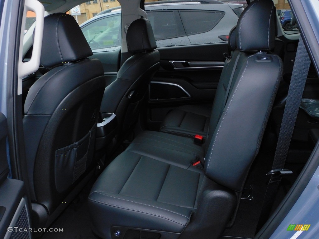 2022 Telluride LX AWD - Everlasting Silver / Black photo #13
