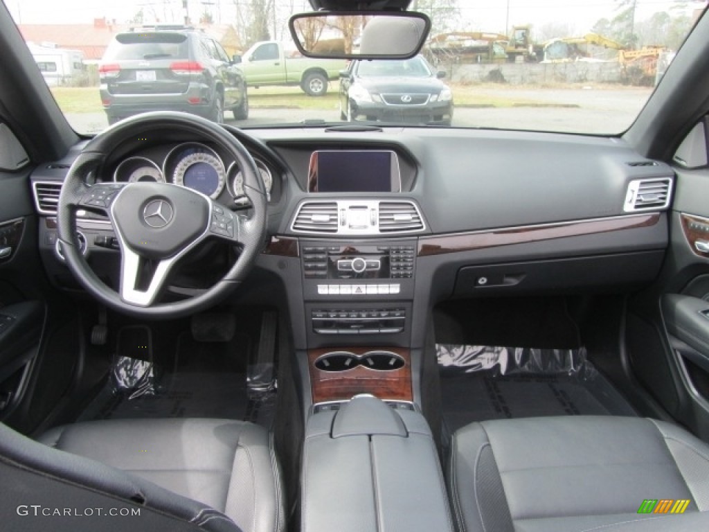 2014 Mercedes-Benz E 350 Cabriolet Dashboard Photos