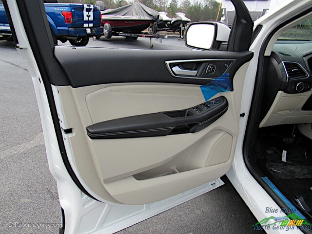 2022 Ford Edge Titanium AWD Medium Soft Ceramic Door Panel Photo #143816078