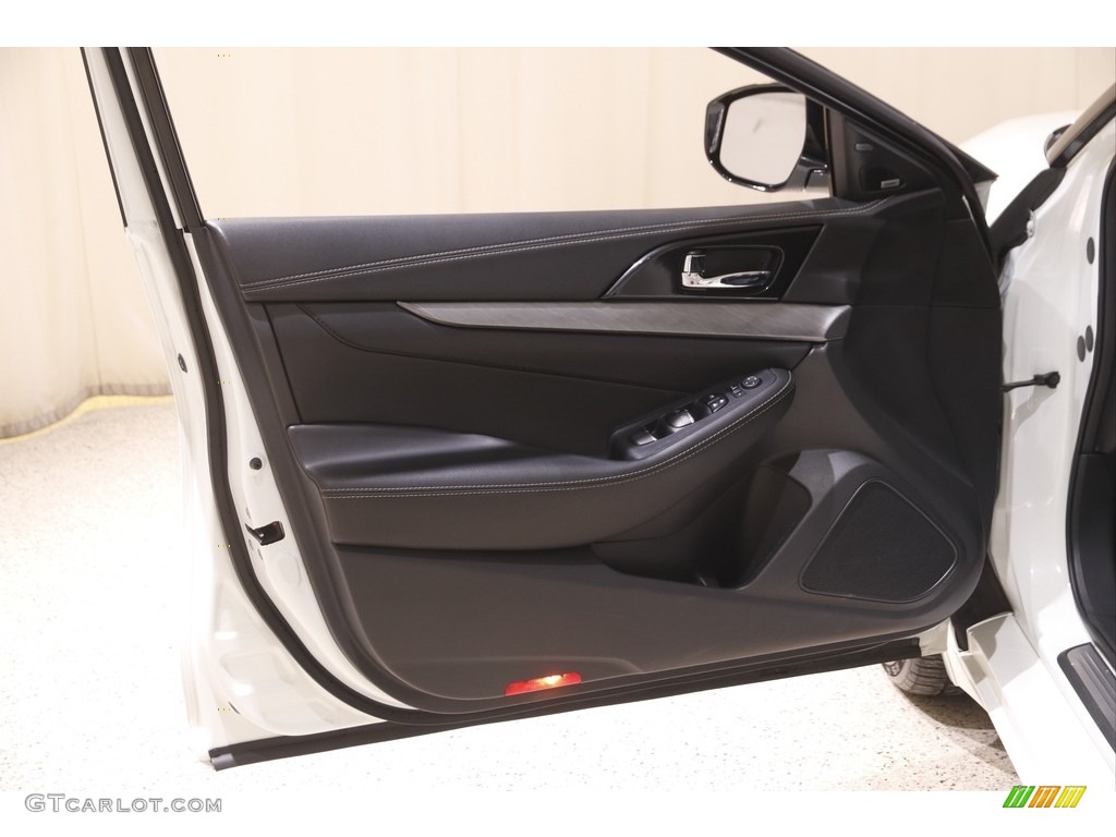 2018 Maxima SL - Pearl White / Charcoal photo #4