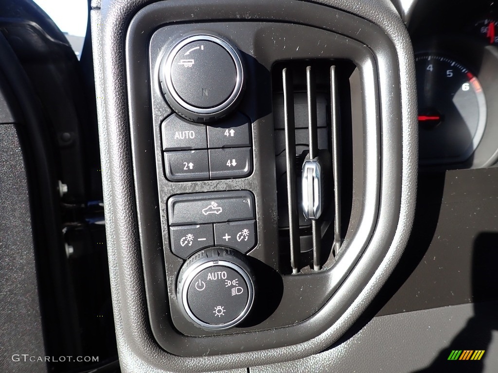 2019 Silverado 1500 Custom Z71 Trail Boss Crew Cab 4WD - Black / Jet Black photo #22