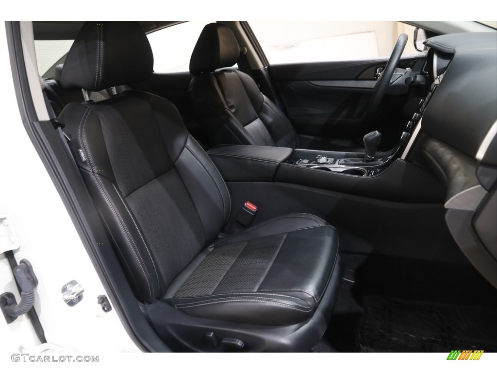 2018 Maxima SL - Pearl White / Charcoal photo #17