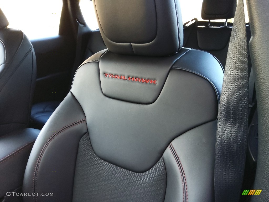 2022 Jeep Cherokee Trailhawk 4x4 Marks and Logos Photo #143820633