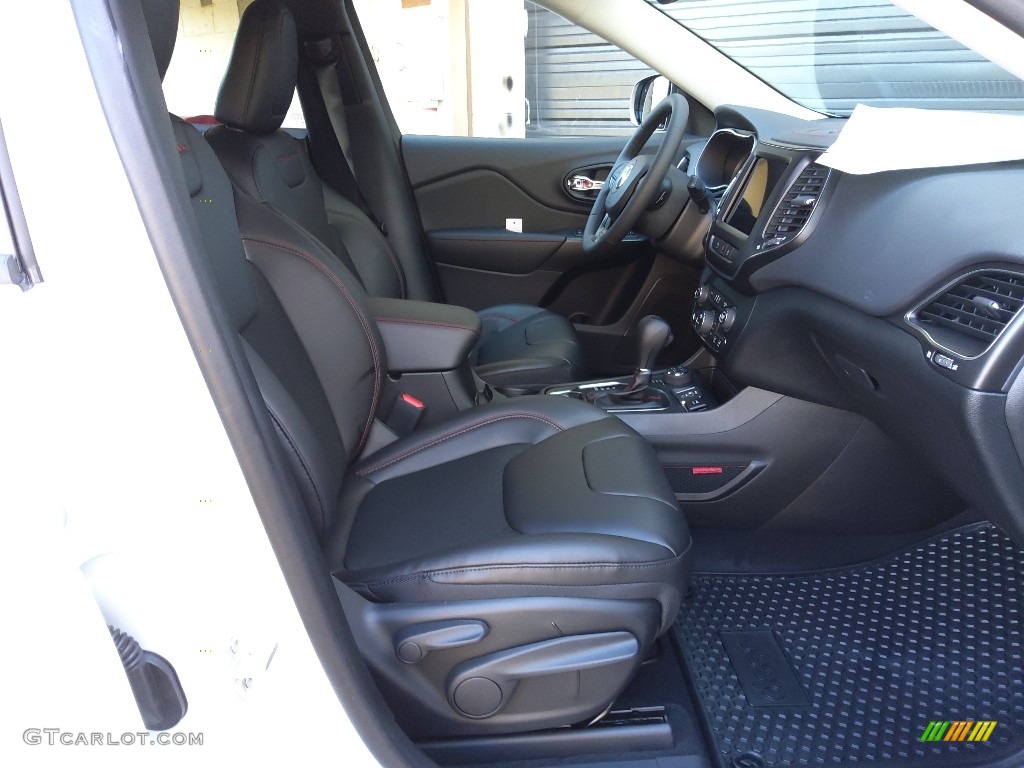 2022 Jeep Cherokee Trailhawk 4x4 Front Seat Photos
