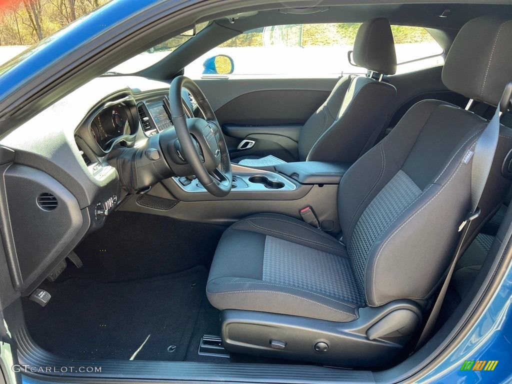 2022 Dodge Challenger SXT Blacktop Front Seat Photo #143821287