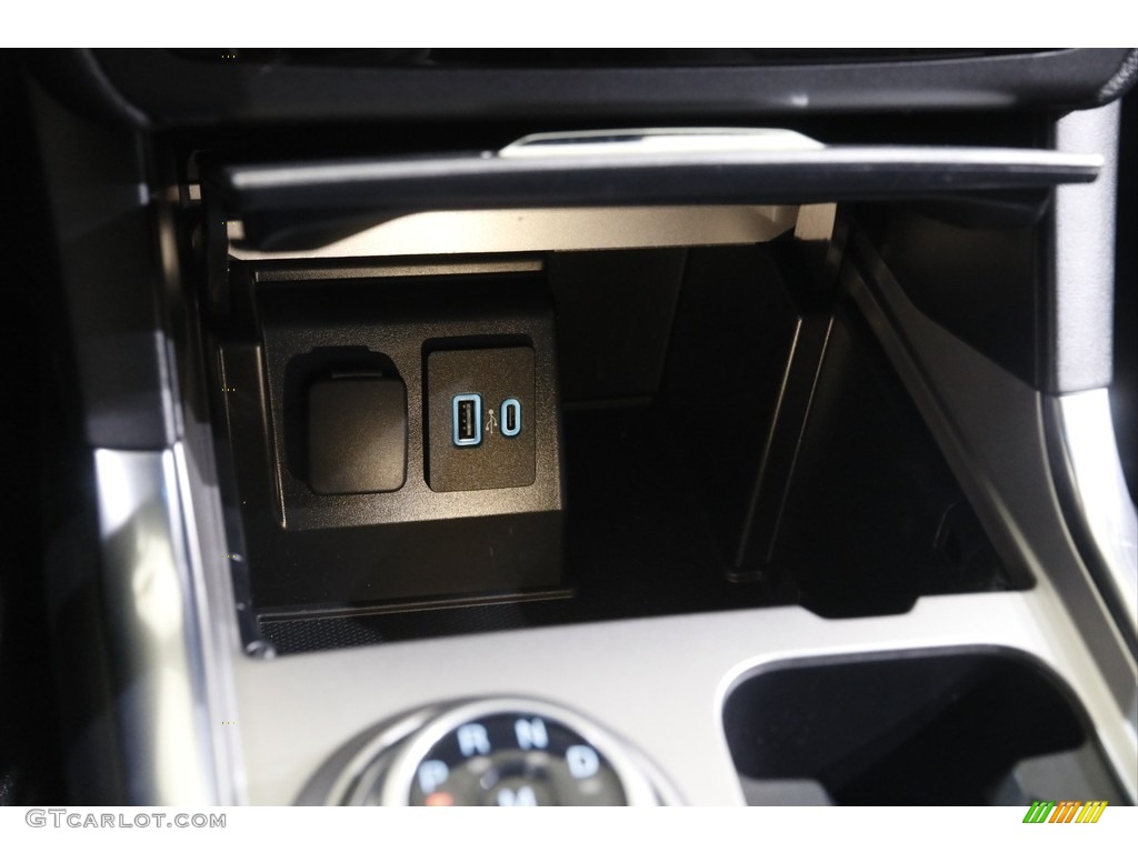 2020 Explorer XLT 4WD - Magnetic Metallic / Ebony photo #15