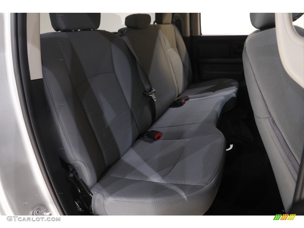 2019 1500 Classic Express Quad Cab 4x4 - Bright Silver Metallic / Black/Diesel Gray photo #16