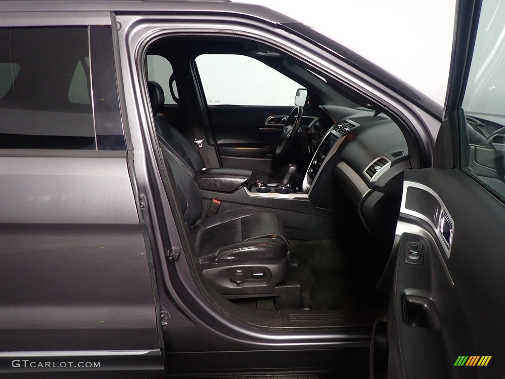 2013 Explorer XLT 4WD - Sterling Gray Metallic / Charcoal Black photo #40