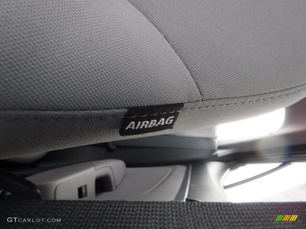 2017 Elantra SE - Gray / Gray photo #13