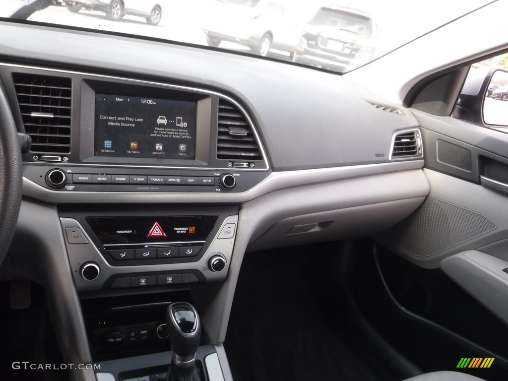 2017 Elantra SE - Gray / Gray photo #15