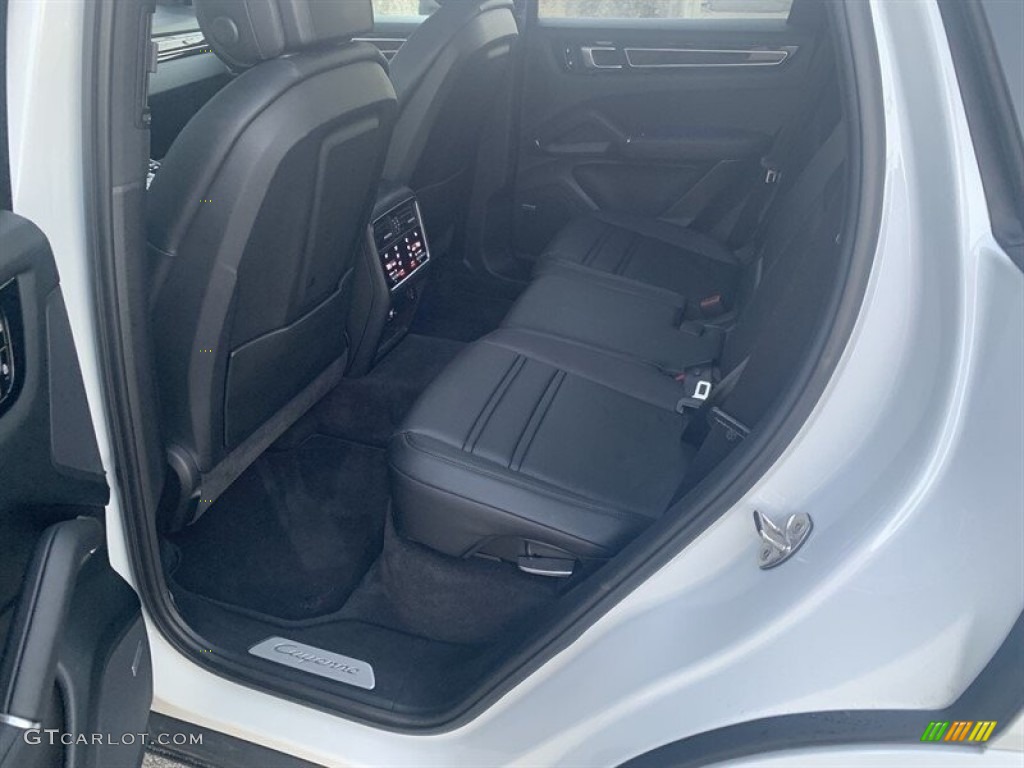 2019 Porsche Cayenne E-Hybrid Rear Seat Photo #143829229
