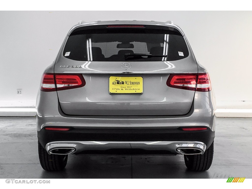 2019 GLC 300 - Mojave Silver Metallic / Black photo #3