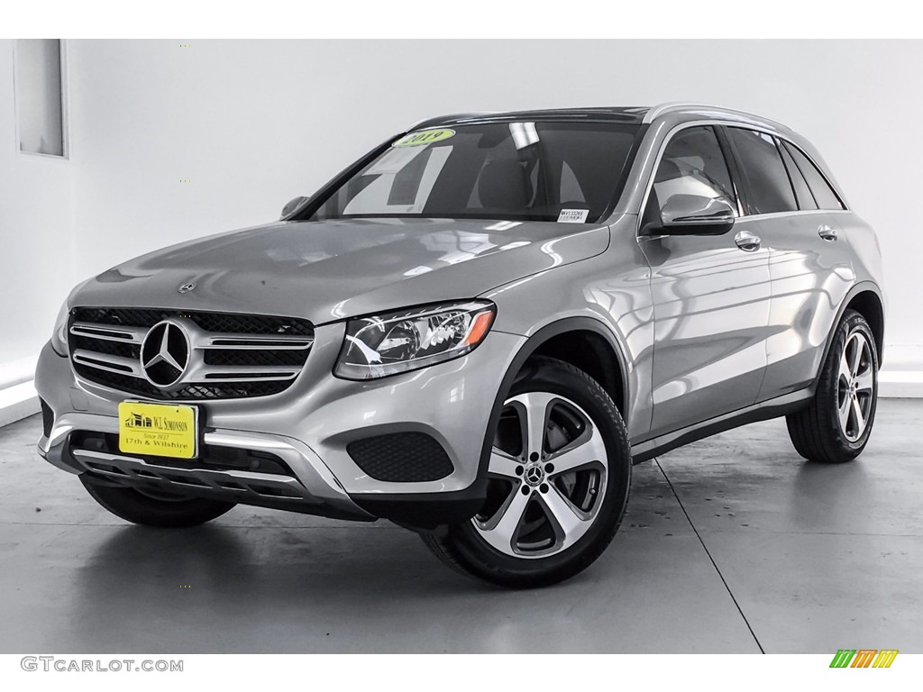 2019 GLC 300 - Mojave Silver Metallic / Black photo #12