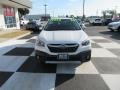 Crystal White Pearl - Outback Touring XT Photo No. 2