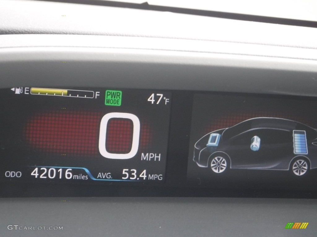 2016 Prius Two - Magnetic Gray Metallic / Moonstone photo #30