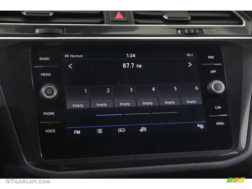 2018 Volkswagen Tiguan SEL Premium 4MOTION Audio System Photos