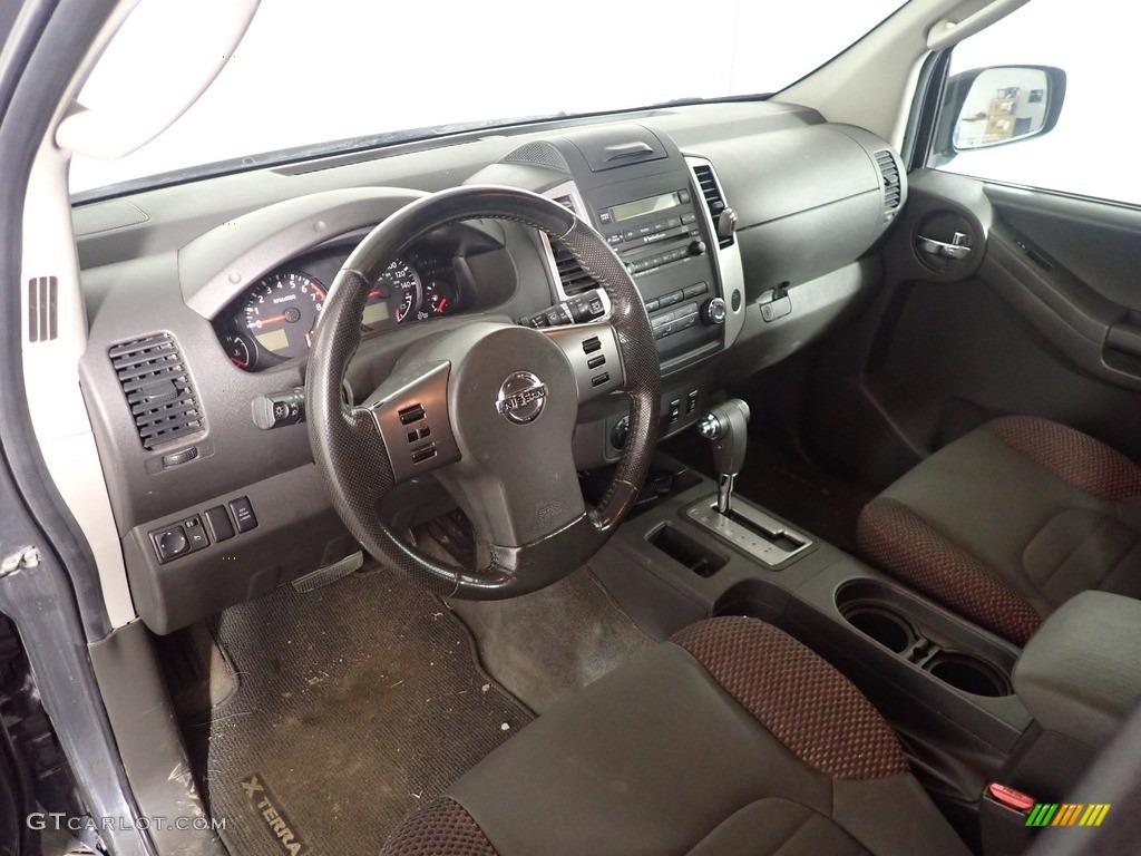 2010 Xterra Off Road 4x4 - Super Black / Gray/Red photo #13