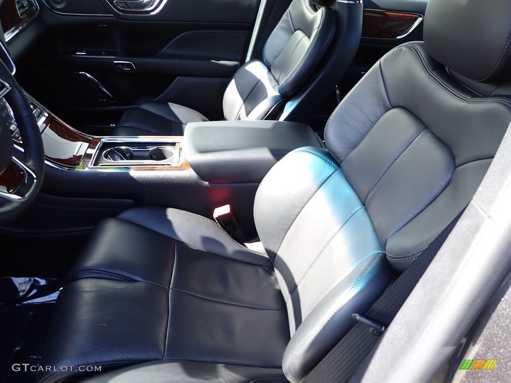 2019 Lincoln Continental Reserve AWD Front Seat Photo #143838583