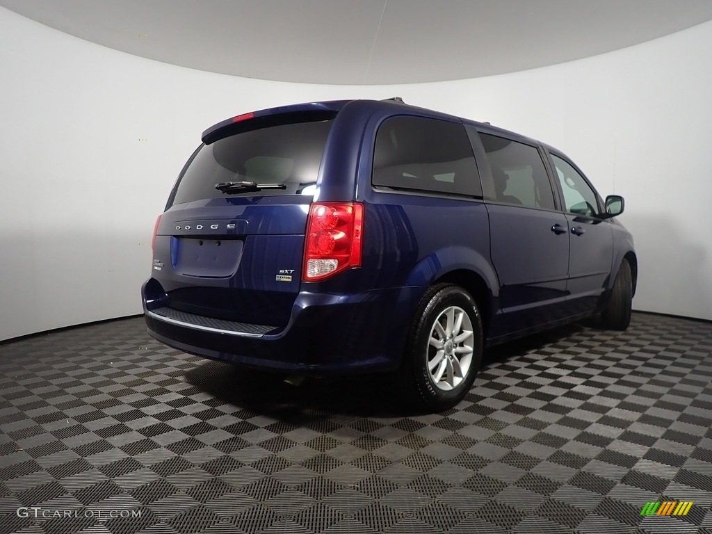 2015 Grand Caravan SXT - True Blue Pearl / Black/Light Graystone photo #16